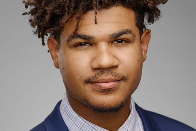 Headshot of Zachary Barnes